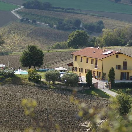 B&B Villa Olesia Ostra Exteriör bild