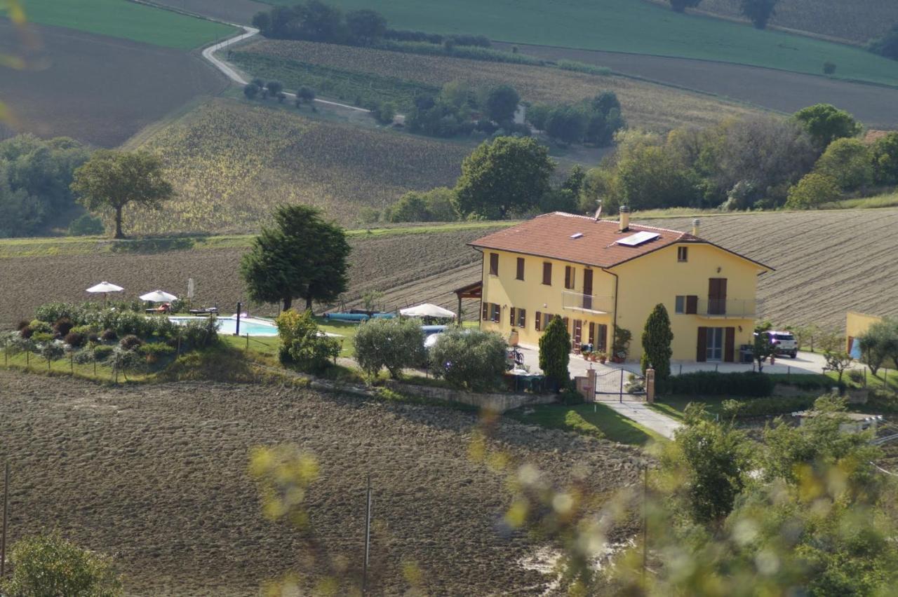 B&B Villa Olesia Ostra Exteriör bild