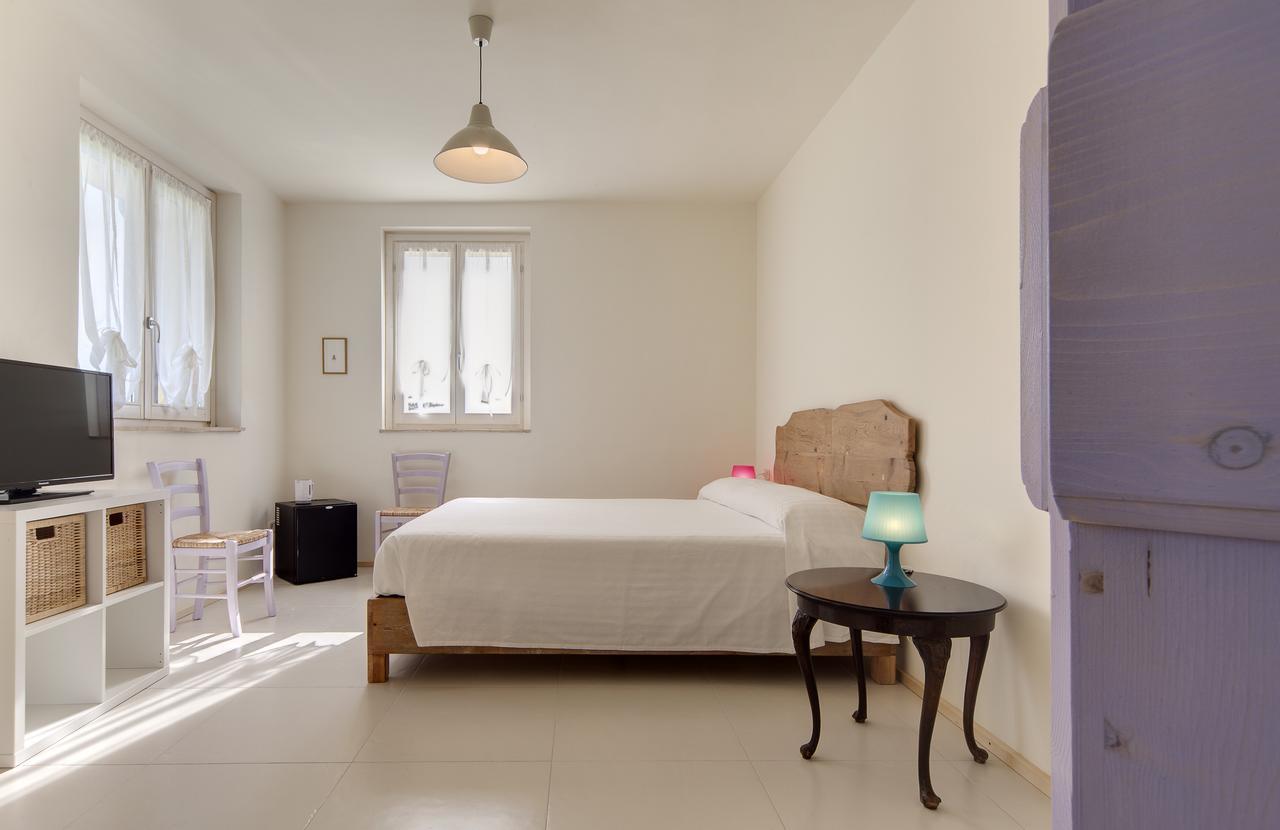 B&B Villa Olesia Ostra Rum bild