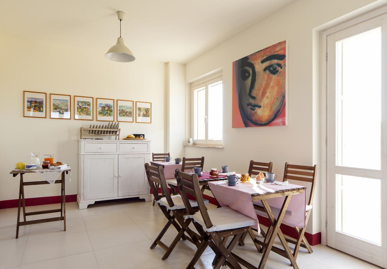B&B Villa Olesia Ostra Exteriör bild