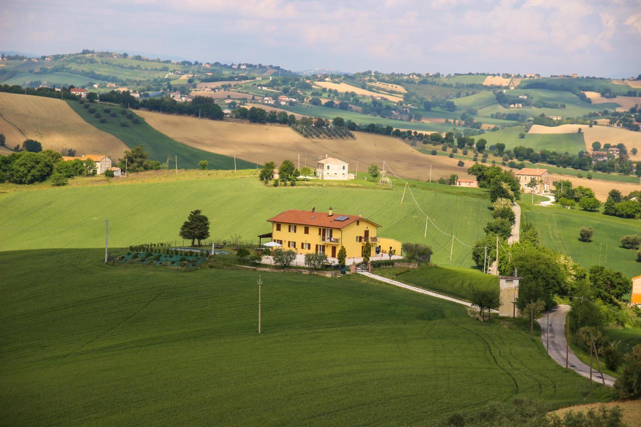 B&B Villa Olesia Ostra Exteriör bild